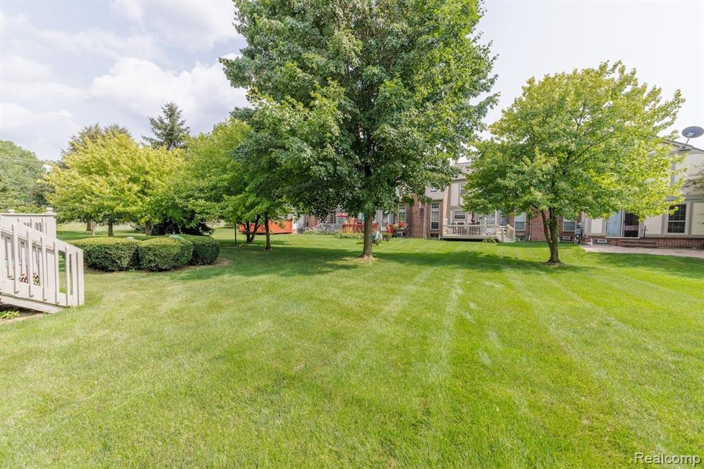 41461 BOBCAT Court, Canton, MI 48188 — Photo 33