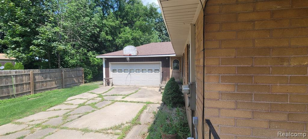 11707 PARK Drive, Lennon Vlg, MI 48449 — Photo 2