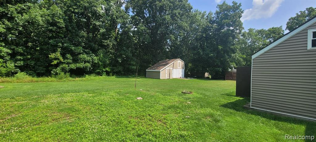 11707 PARK Drive, Lennon Vlg, MI 48449 — Photo 17