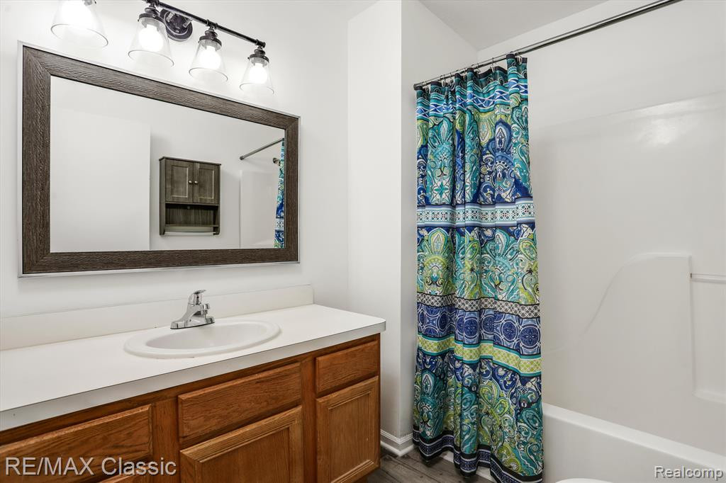 45842 PRAIRIEGRASS Court, Van Buren, MI 48111 — Photo 11