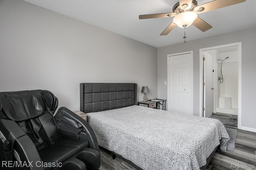45842 PRAIRIEGRASS Court, Van Buren, MI 48111 — Photo 14