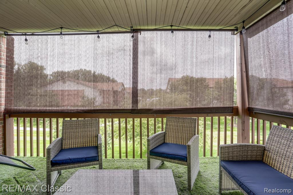 45842 PRAIRIEGRASS Court, Van Buren, MI 48111 — Photo 17