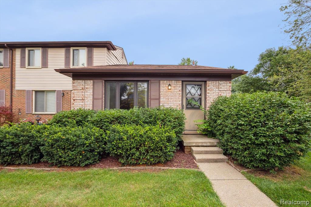 616 LAMBKINS, Saline, MI 48176 — Photo 2