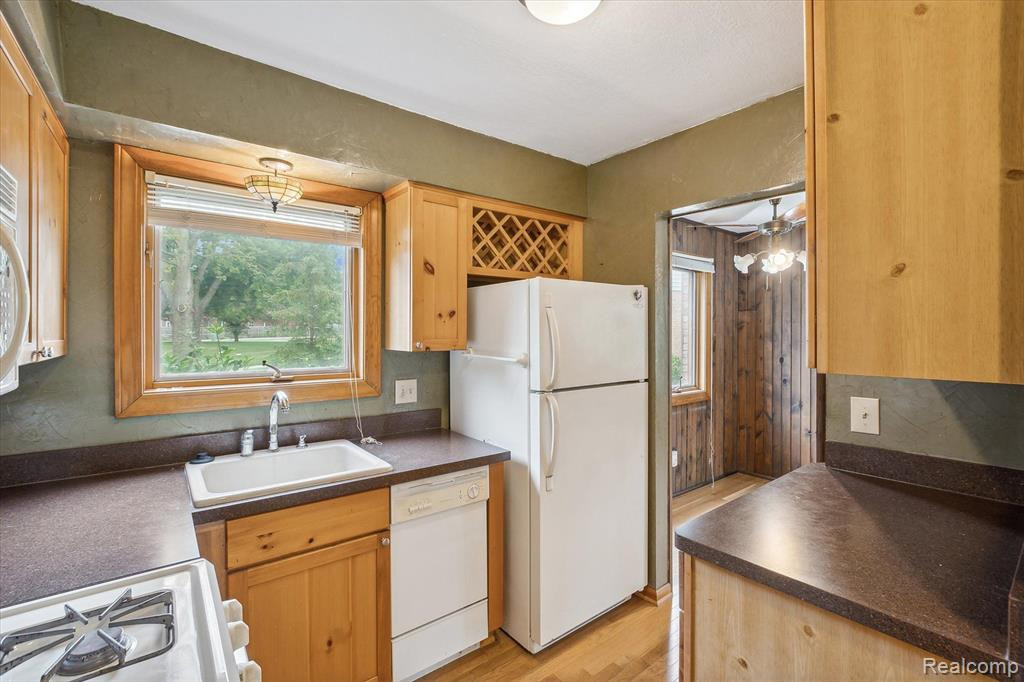 616 LAMBKINS, Saline, MI 48176 — Photo 8