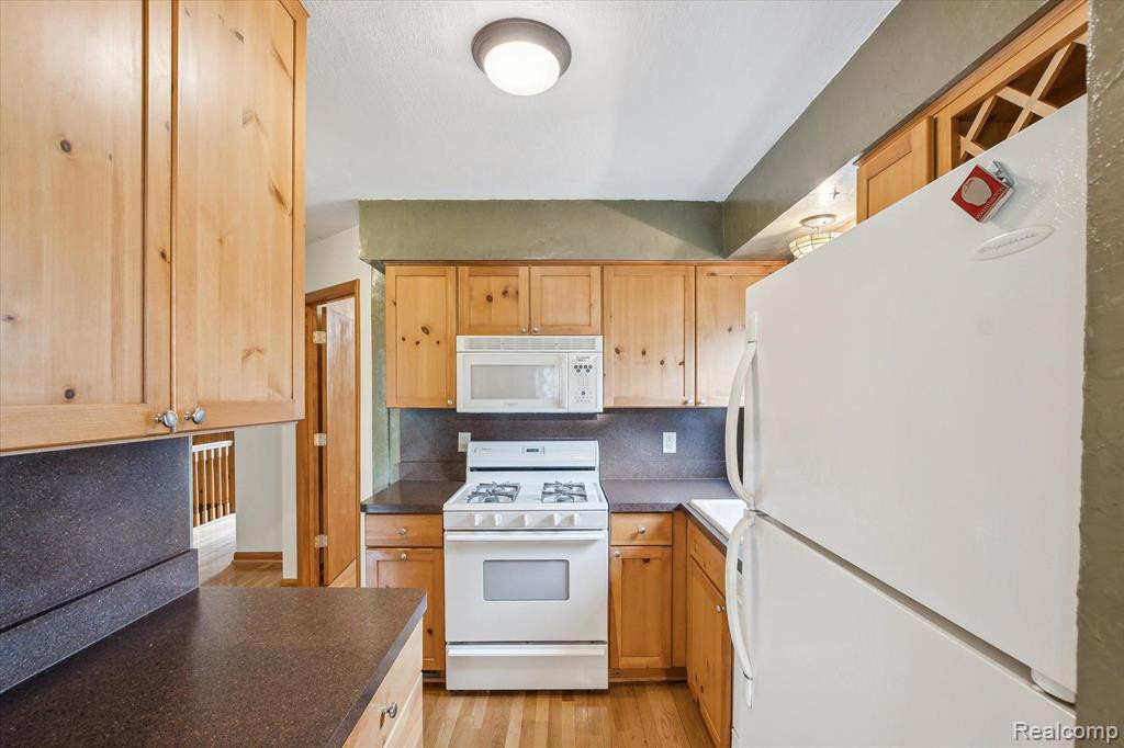 616 LAMBKINS, Saline, MI 48176 — Photo 10