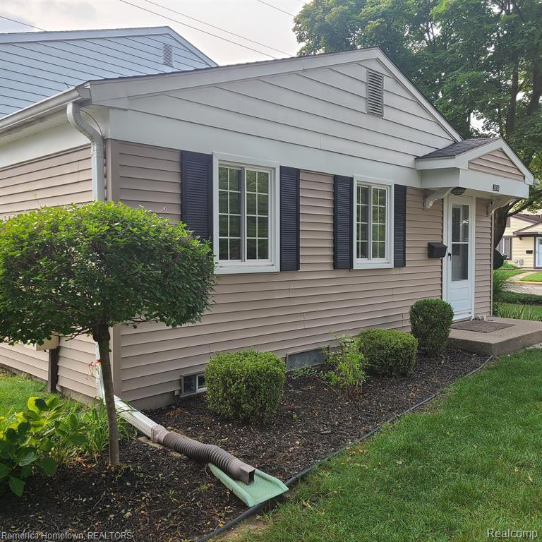 38146 GREENWOOD Street, Westland, MI — Photo 2