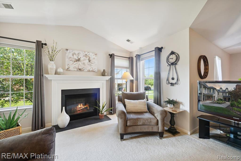 4070 Hampton Ridge Boulevard, Howell, MI 48843 — Photo 8