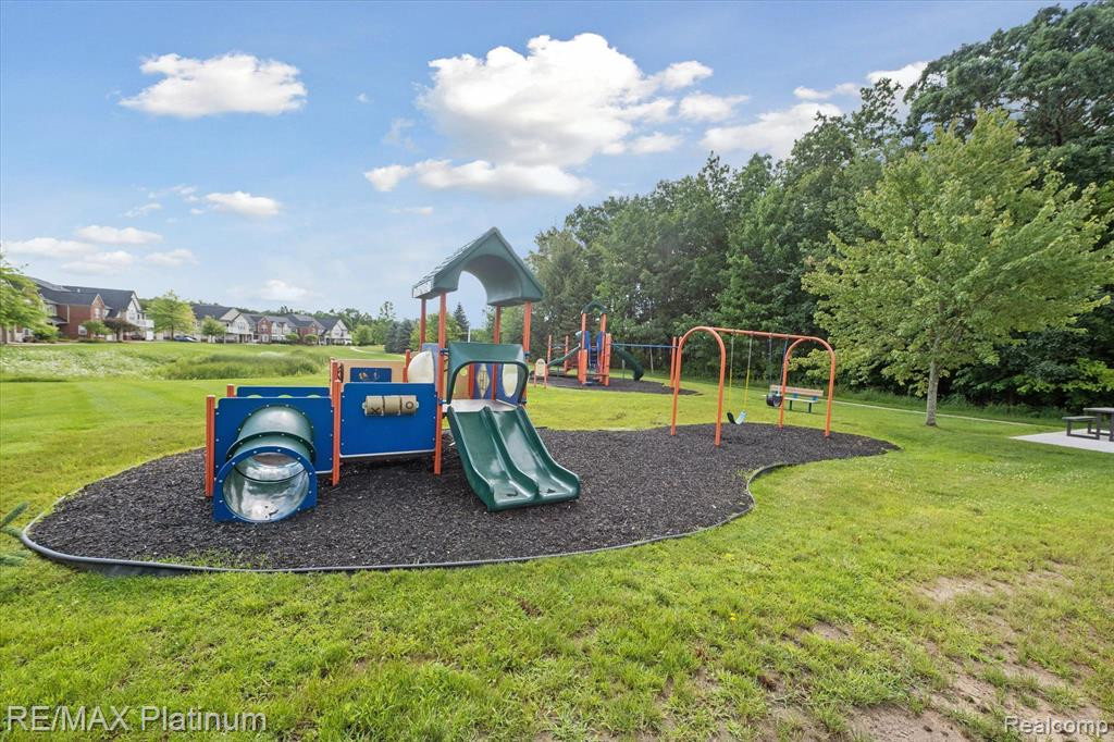 4070 Hampton Ridge Boulevard, Howell, MI 48843 — Photo 28