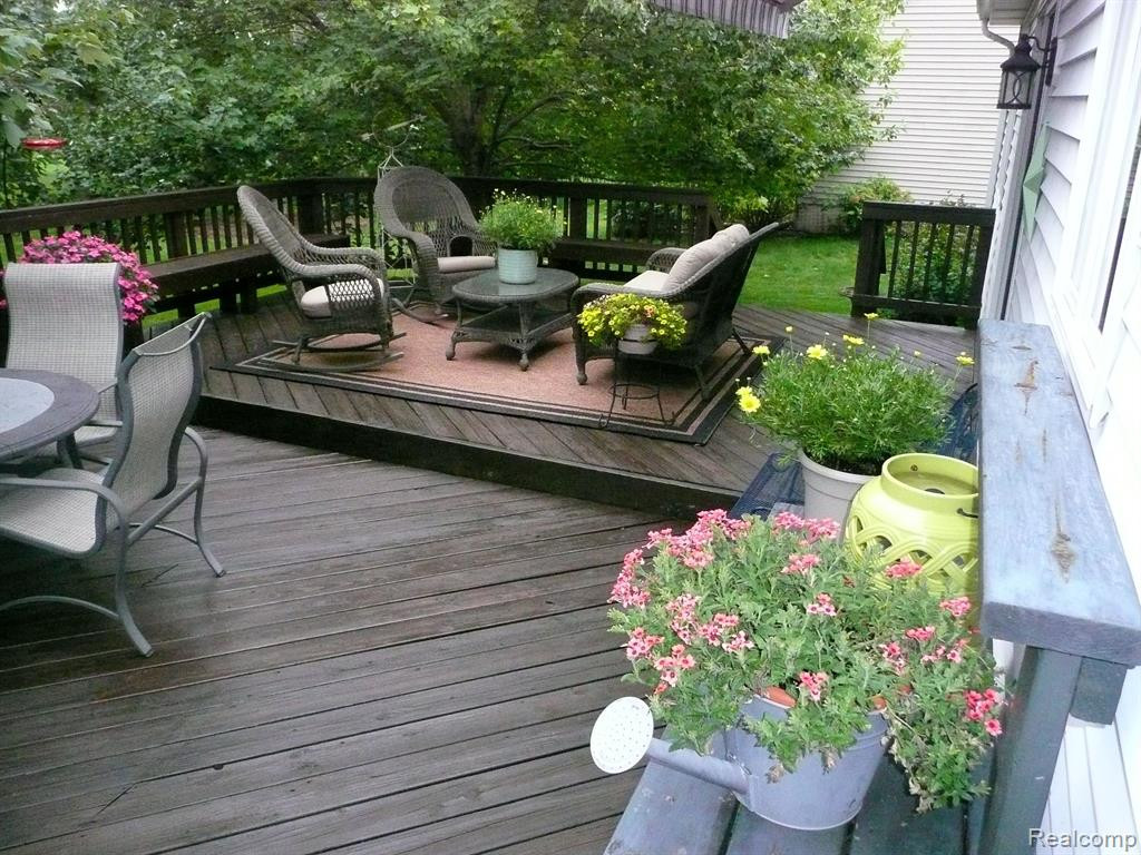 431 Woodland Drive W, Saline, MI 48176 — Photo 6