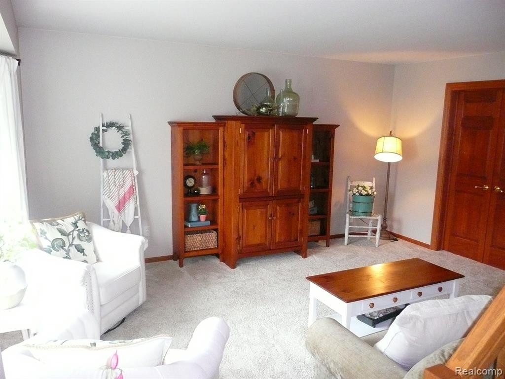 431 Woodland Drive W, Saline, MI 48176 — Photo 19