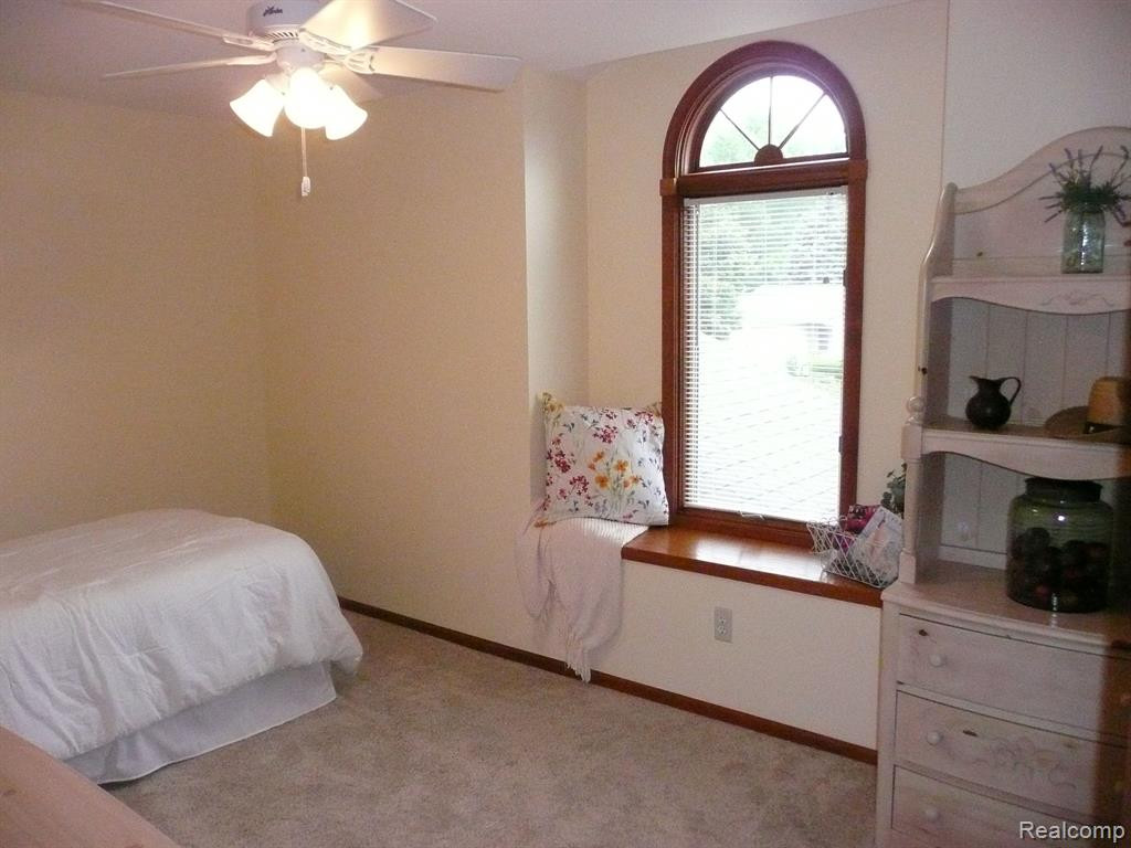 431 Woodland Drive W, Saline, MI 48176 — Photo 29