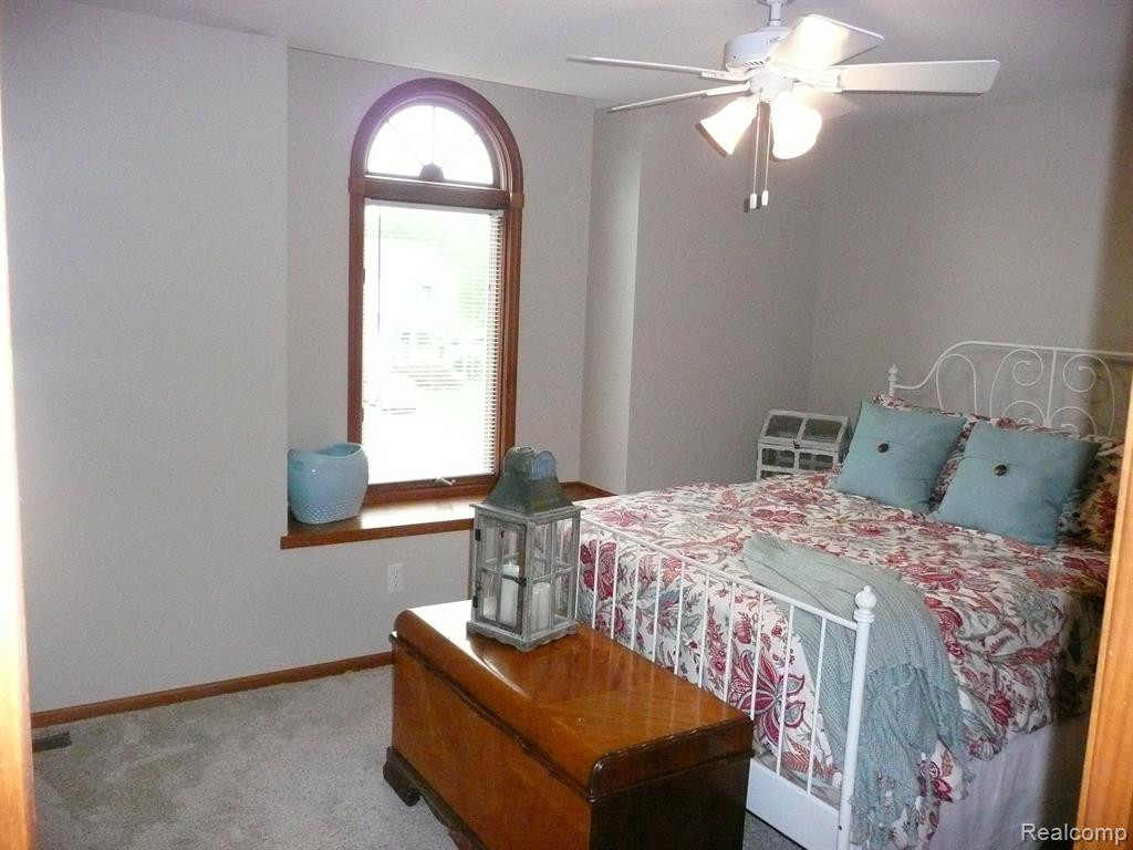 431 Woodland Drive W, Saline, MI 48176 — Photo 30