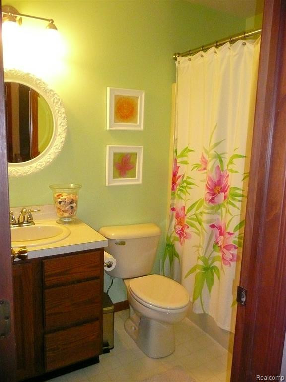 431 Woodland Drive W, Saline, MI 48176 — Photo 32