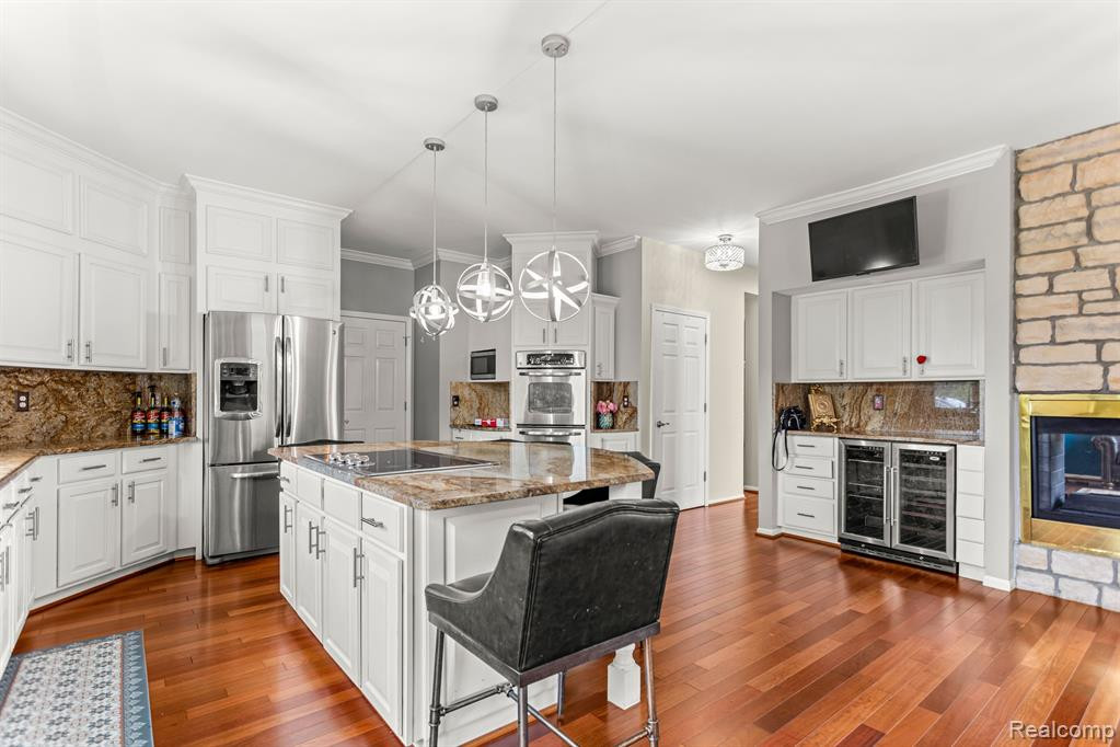 47420 PUTNEY Court, Canton, MI 48188 — Photo 13