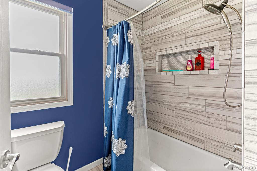 47420 PUTNEY Court, Canton, MI 48188 — Photo 30