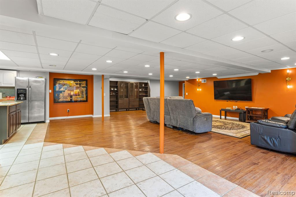 47420 PUTNEY Court, Canton, MI 48188 — Photo 35