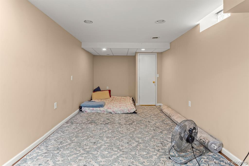 47420 PUTNEY Court, Canton, MI 48188 — Photo 42