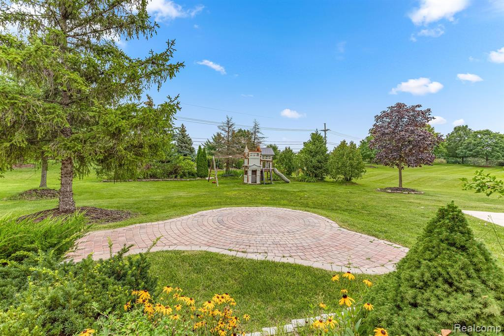 47420 PUTNEY Court, Canton, MI 48188 — Photo 50