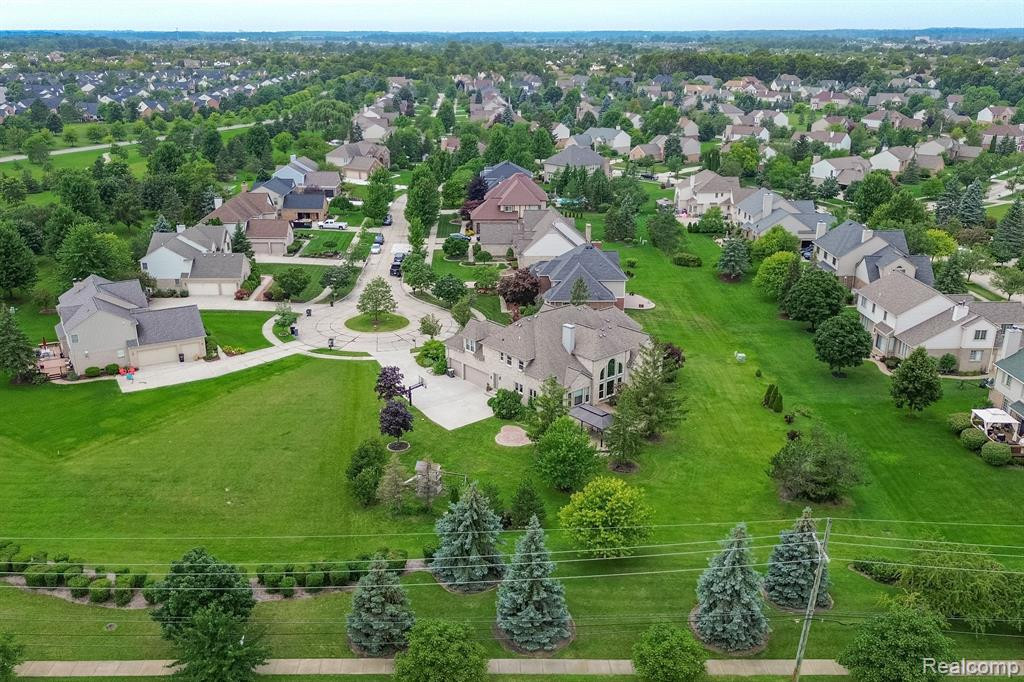 47420 PUTNEY Court, Canton, MI 48188 — Photo 55