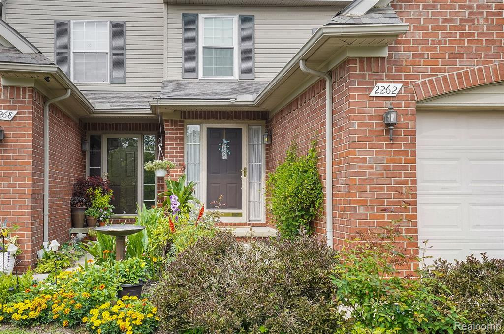 2262 Woodale Avenue, Ypsilanti, MI 48198 — Photo 2