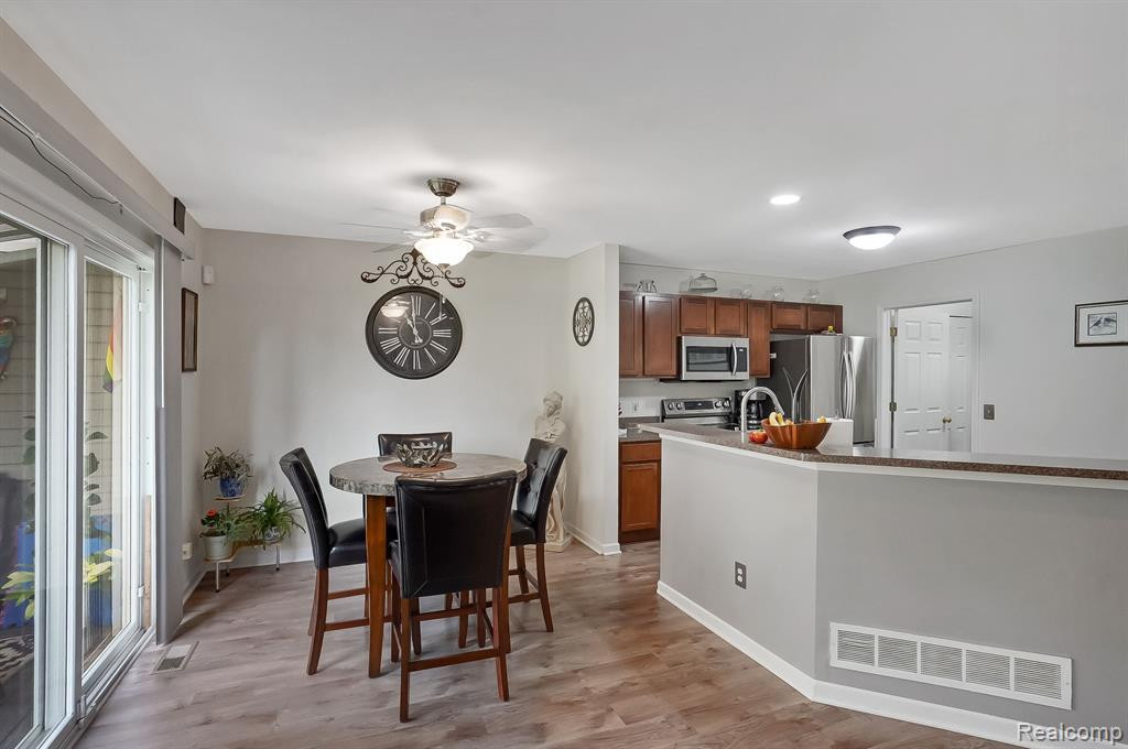 2262 Woodale Avenue, Ypsilanti, MI 48198 — Photo 7