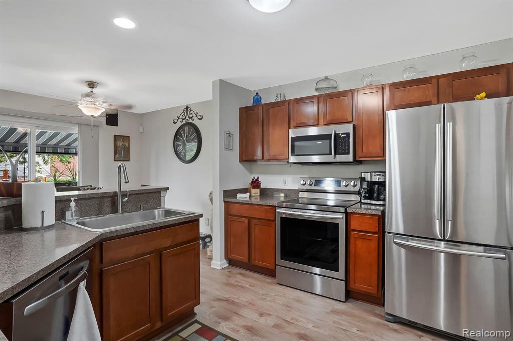 2262 Woodale Avenue, Ypsilanti, MI 48198 — Photo 11