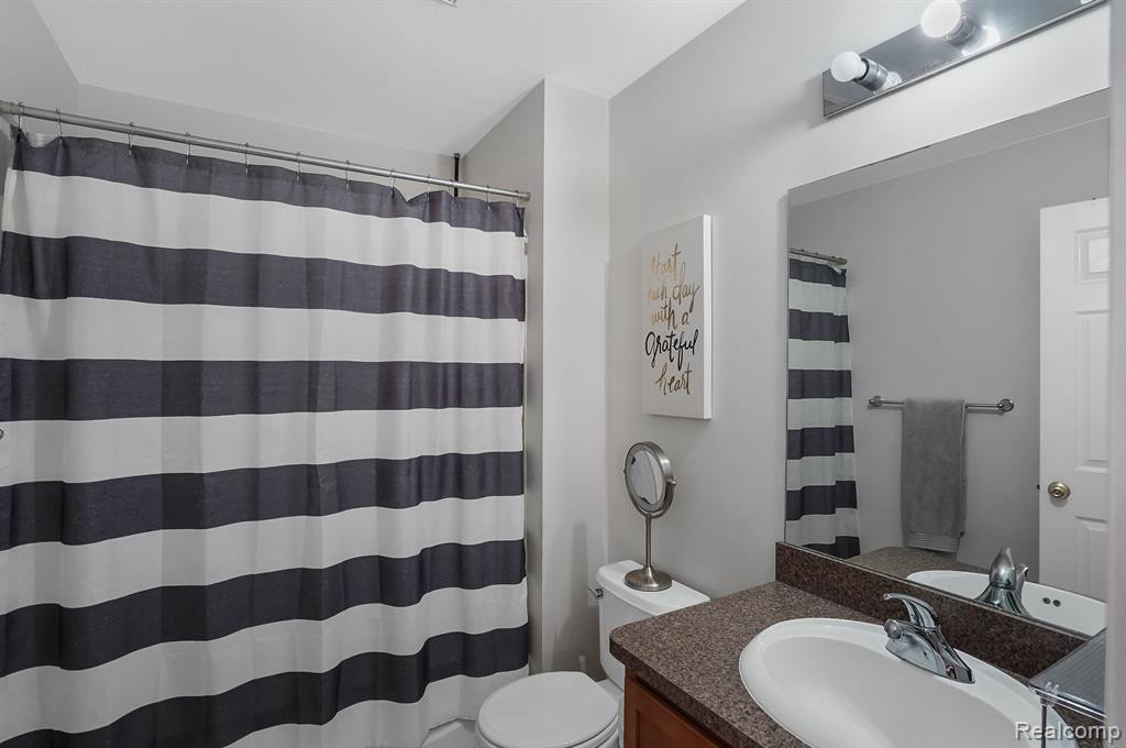 2262 Woodale Avenue, Ypsilanti, MI 48198 — Photo 17