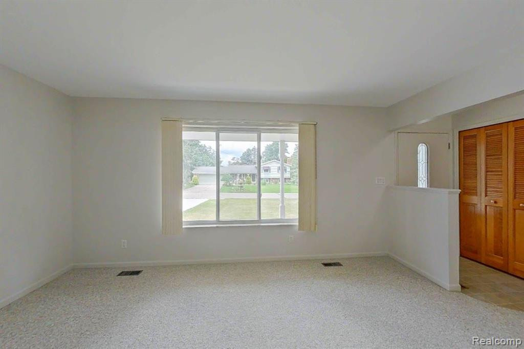 94 1ST Street, Oxford, MI 48371 — Photo 8