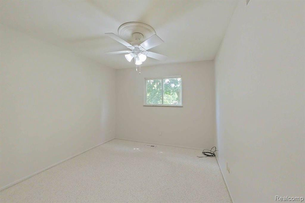 94 1ST Street, Oxford, MI 48371 — Photo 17