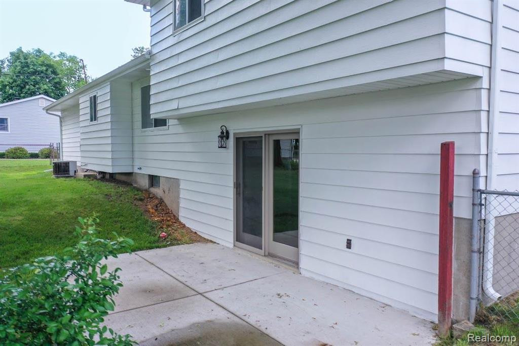 94 1ST Street, Oxford, MI 48371 — Photo 26