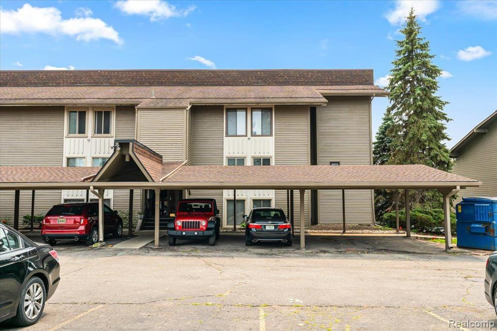 836 CLIFFS Drive, 206D, Ypsilanti, MI 48198 — front exterior