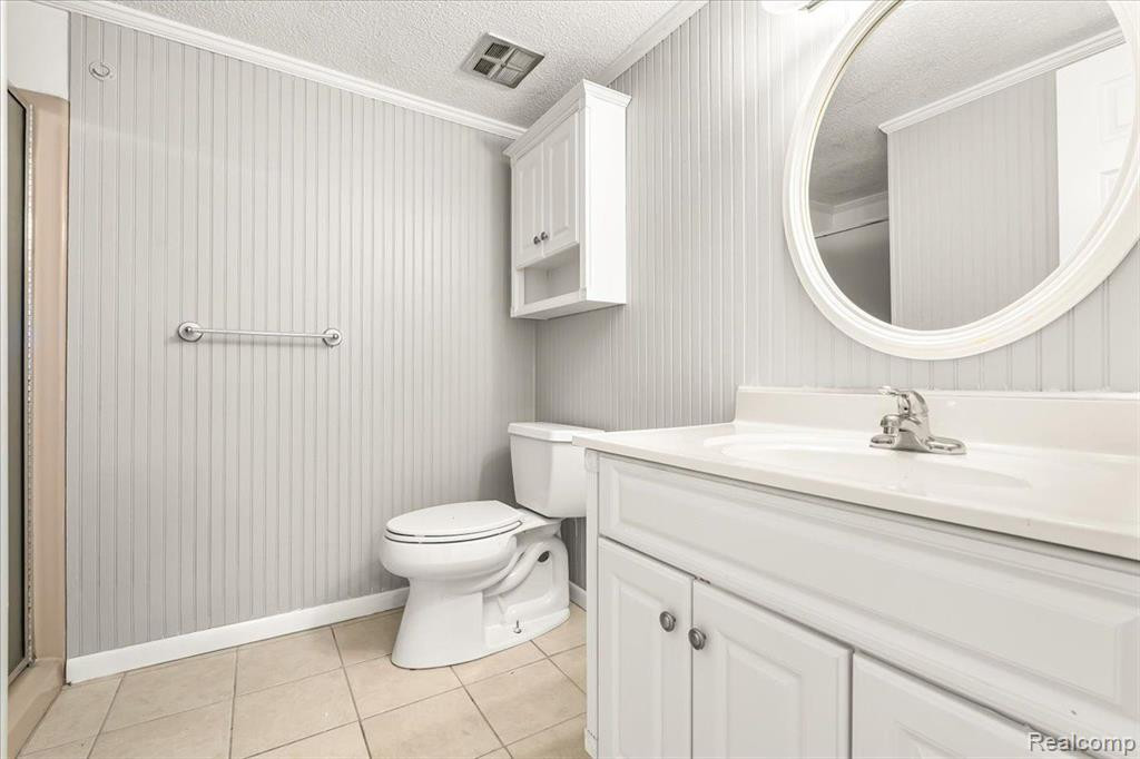 836 CLIFFS Drive, 206D, Ypsilanti, MI 48198 — Photo 12