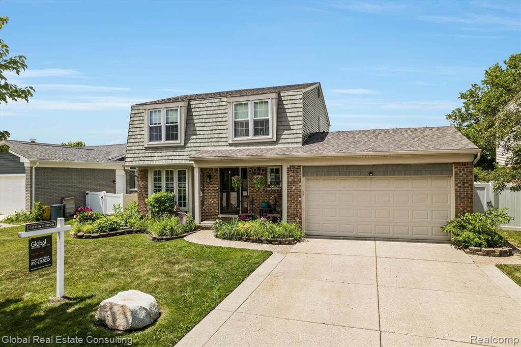 726 KINGS Way, Canton, MI 48188 — Photo 2
