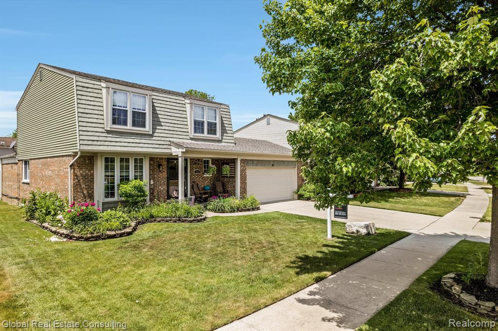 726 KINGS Way, Canton, MI 48188 — Photo 4