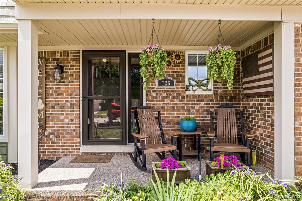 726 KINGS Way, Canton, MI 48188 — Photo 6