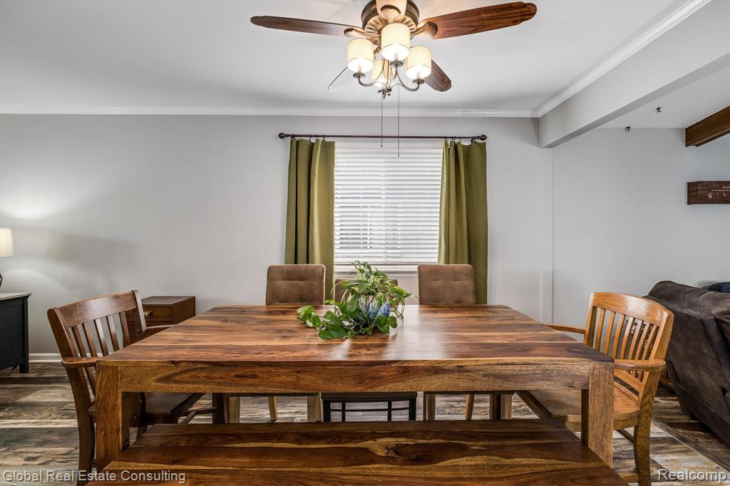 726 KINGS Way, Canton, MI 48188 — Photo 9