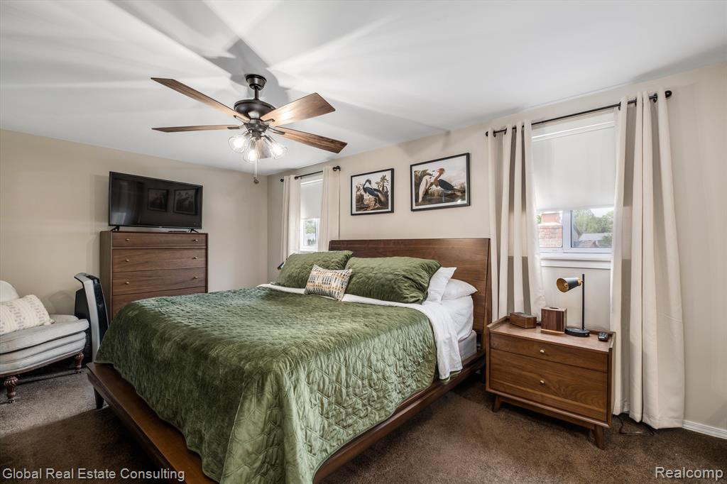 726 KINGS Way, Canton, MI 48188 — Photo 21