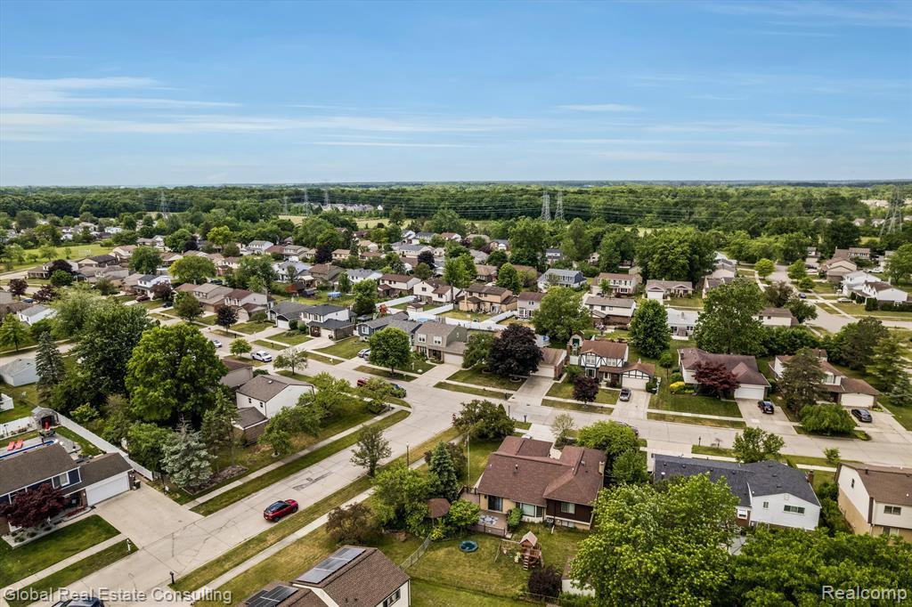 726 KINGS Way, Canton, MI 48188 — Photo 40