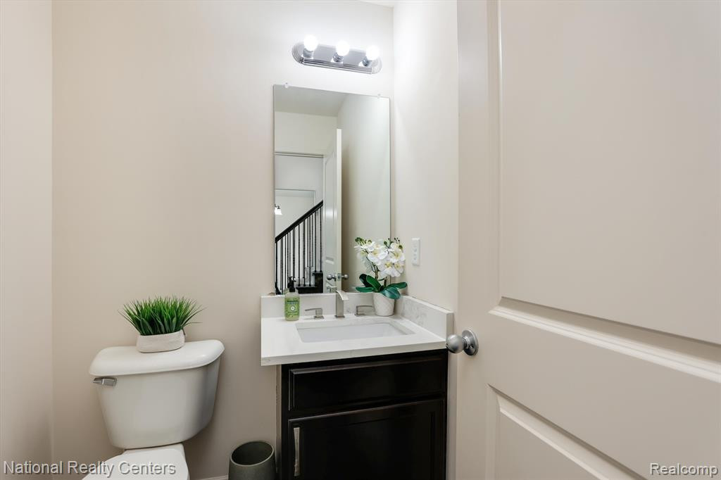 37490 S DIANNE Lane, New Boston, MI 48164 — Photo 15