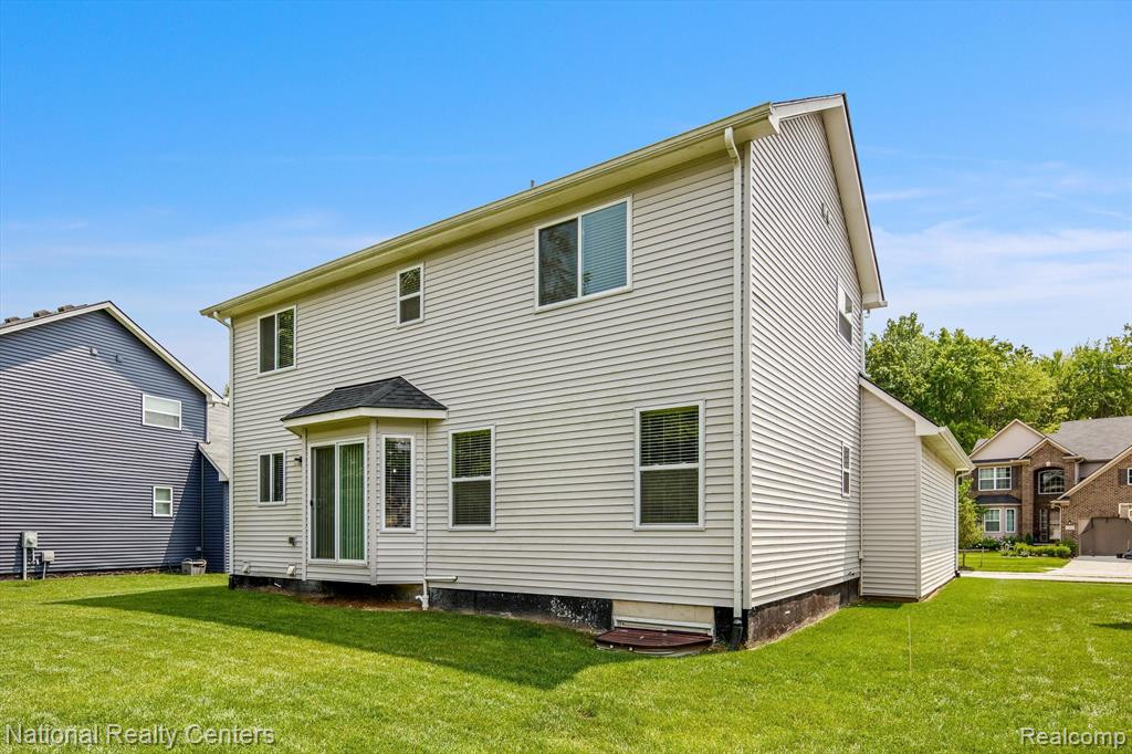 37490 S DIANNE Lane, New Boston, MI 48164 — Photo 28