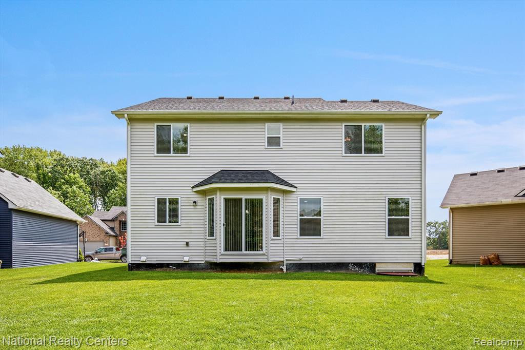 37490 S DIANNE Lane, New Boston, MI 48164 — Photo 29