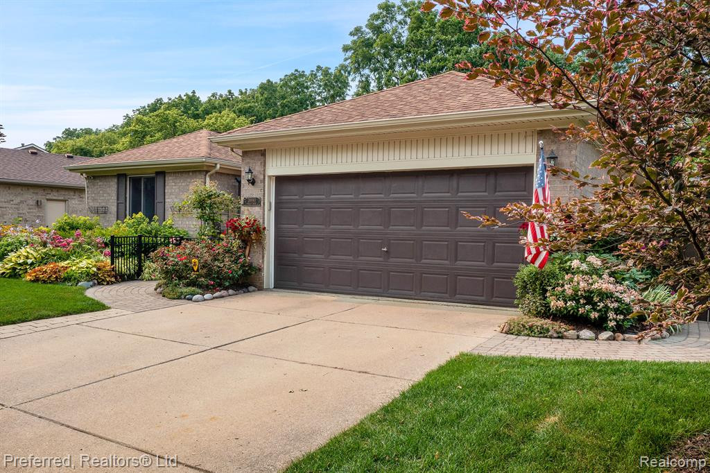 39990 FINLEY Drive, Canton, MI 48188 — Photo 3