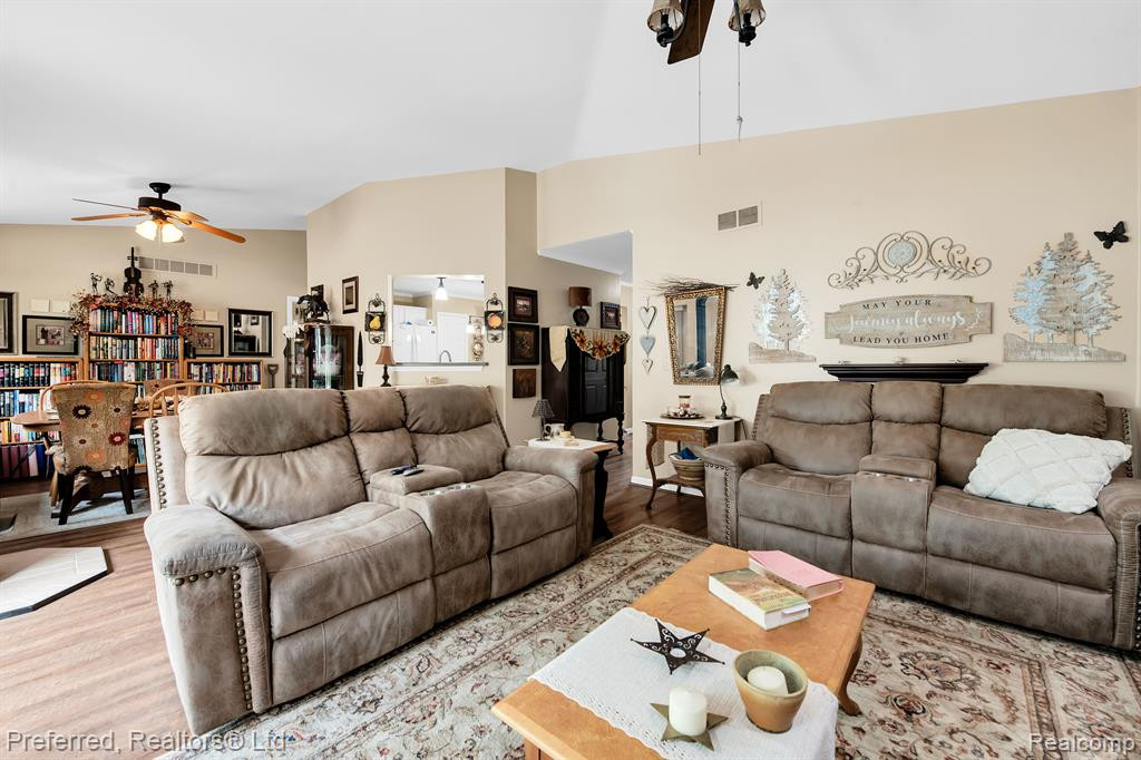 39990 FINLEY Drive, Canton, MI 48188 — Photo 18