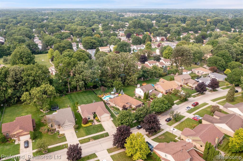 39990 FINLEY Drive, Canton, MI 48188 — Photo 41