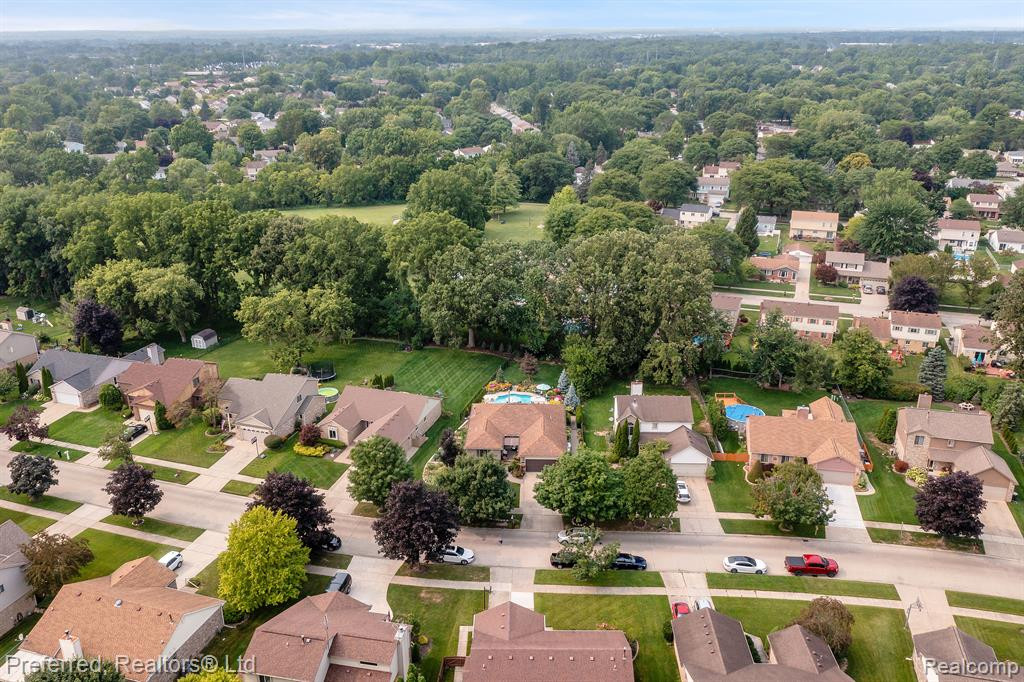39990 FINLEY Drive, Canton, MI 48188 — Photo 42