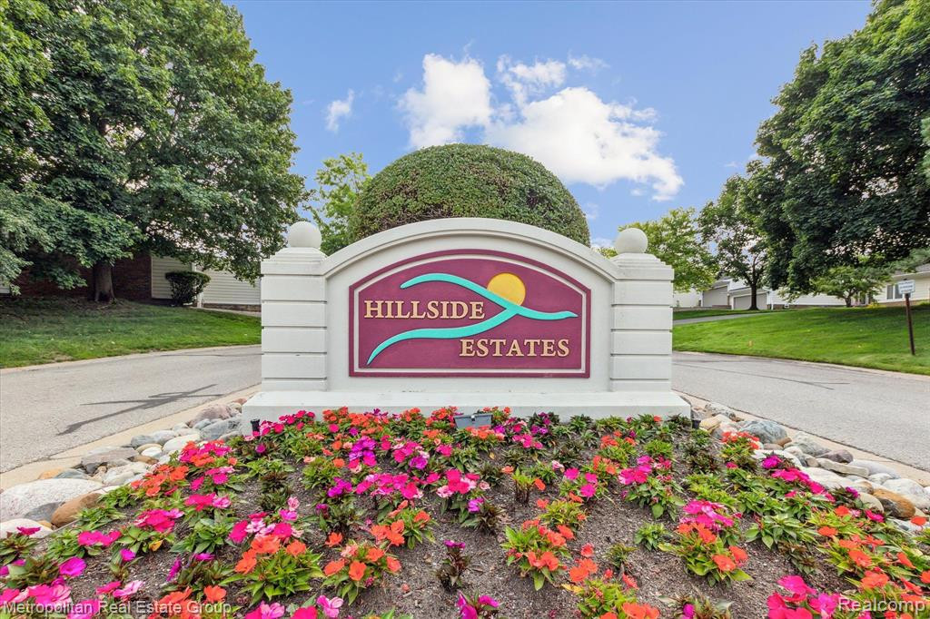 35180 HILLSIDE Drive, Farmington Hills, MI 48335 — Photo 4