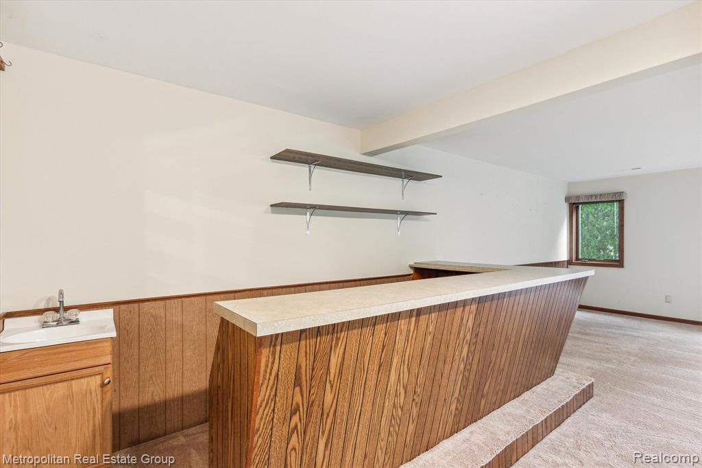 35180 HILLSIDE Drive, Farmington Hills, MI 48335 — Photo 40