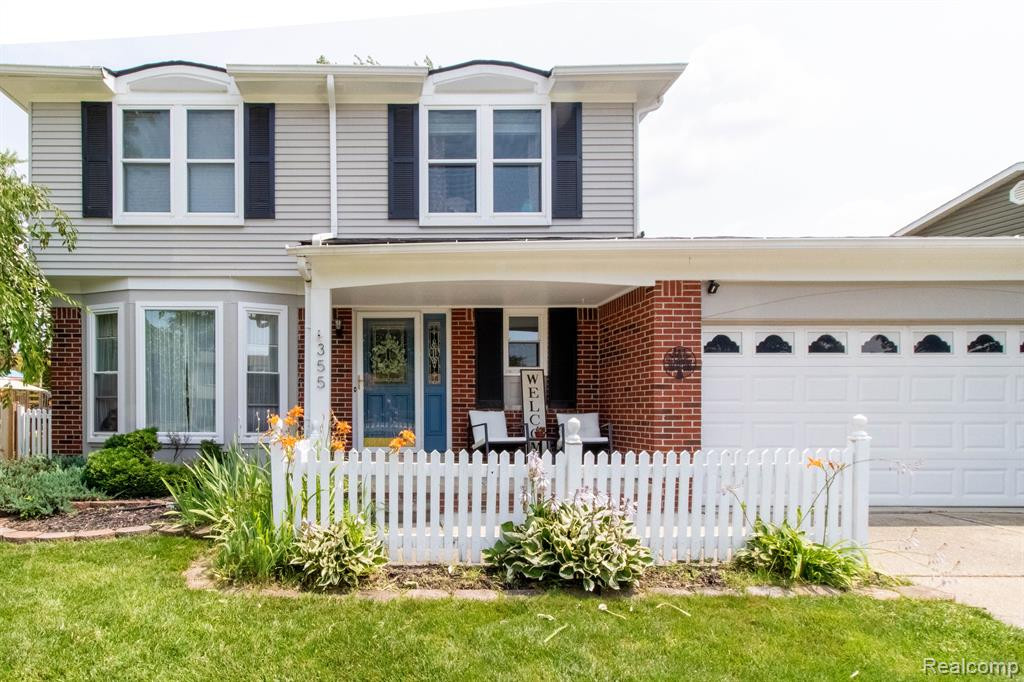 355 KINGS Way, Canton, MI 48188 — front exterior
