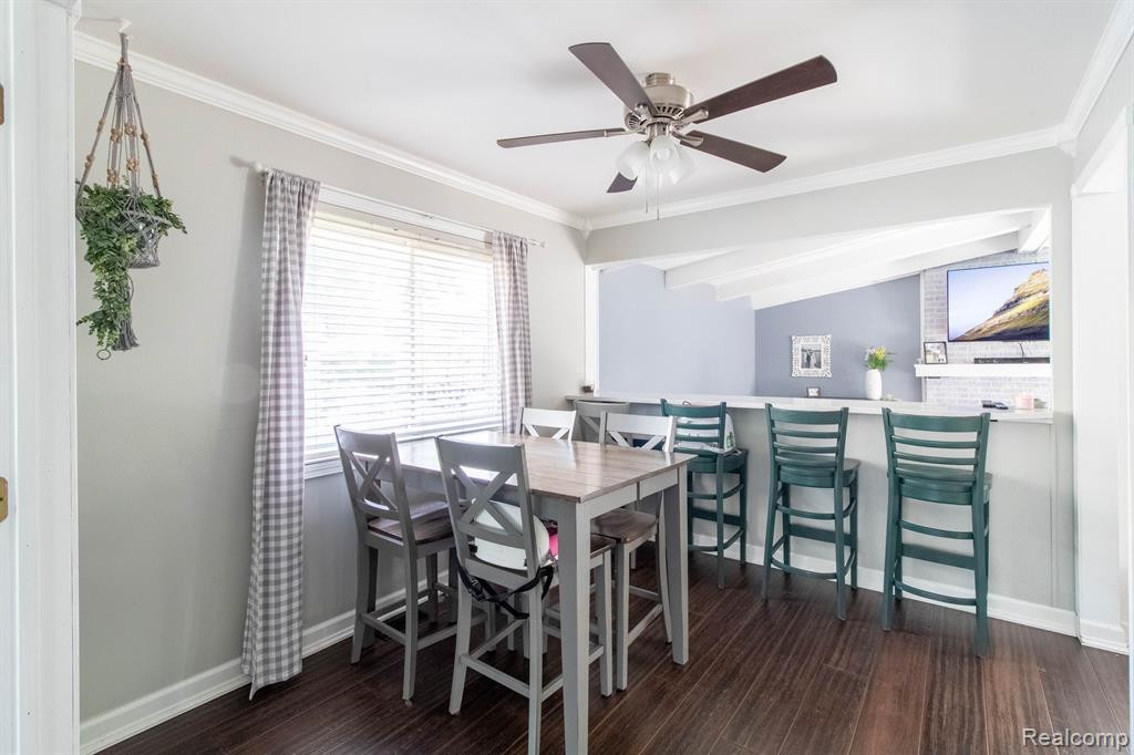 355 KINGS Way, Canton, MI 48188 — Photo 5