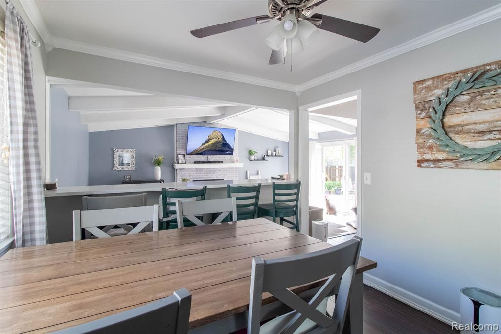 355 KINGS Way, Canton, MI 48188 — Photo 6